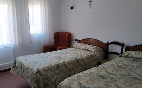 Albergue La Esperanza De La Sagrada Familia